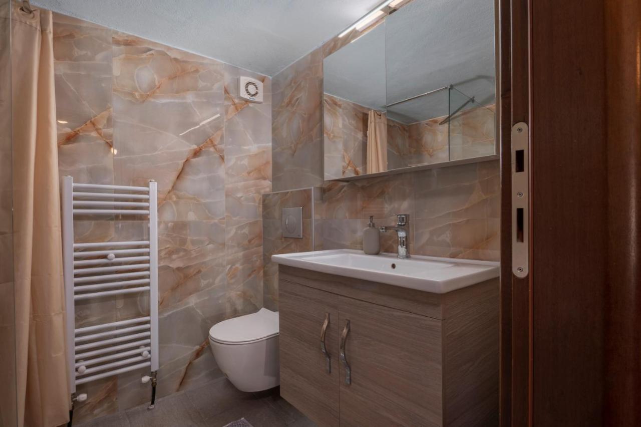 Kosmos Service Apartment City Center 2 With Additional Cost Parking Tessalónica Exterior foto